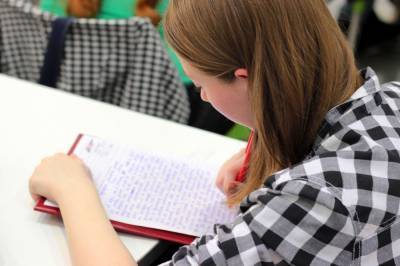 Российские студенты поделились, как проходит их возвращение к очному обучению – Учительская газета
