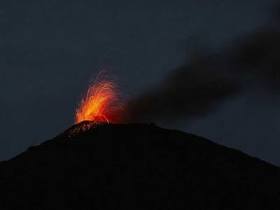 В Гватемале вулкан выбрасывает столбы пепла: есть угроза извержения – видео