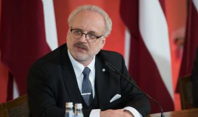 Правительство – в отставку: послание "Согласия" президенту Латвии