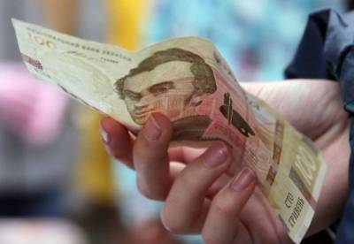 Правительство хочет отвязать соцвыплаты от прожиточного минимума: что изменится для украинцев