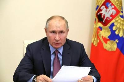 Путин потребовал защитить инвестиции граждан на фондовом рынке