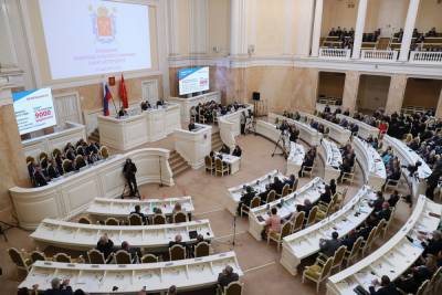 Петербургский ЗакС решил ввести регламент для оппозиционных мнений