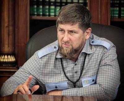 Обязательный масочный режим отменили в Чечне