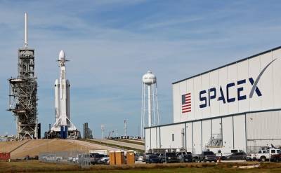 Первые модули для окололунной станции NASA в 2024 году доставит ракета SpaceX