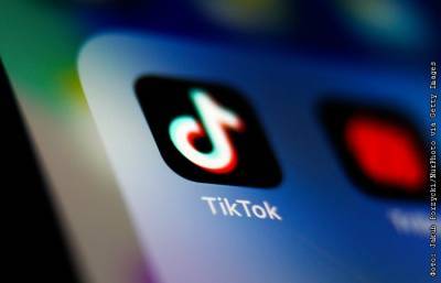 Продажа американских операций TikTok отложена на неопределенный срок
