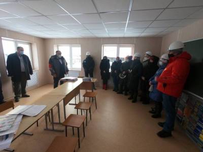 В школе кузбасского села Старопестерево прошёл оперштаб по завершению капремонта