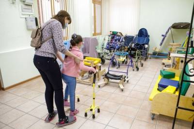 В Воронеже открыли пункт бесплатного проката технических средств реабилитации для детей