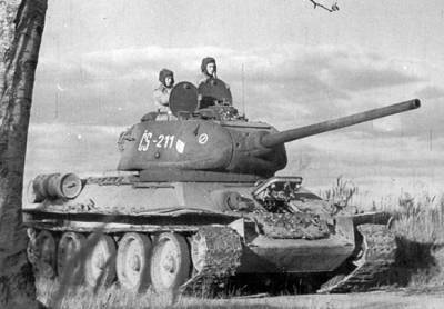 За счёт чего танк Т-34 стал стить в два раза дешевле в 1945 году
