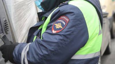 Экс-депутат Ленобласти попался полиции на машине с поддельными дипномерами