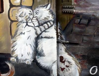 Ворота старого одесского дома украсили влюбленными котами (фото)