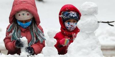 Из-за снегопада. В Киеве 11 и 12 февраля закроют школы и детские сады