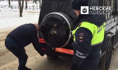 Депутат МО Ленобласти повесил на свой автомобиль поддельные дипномера