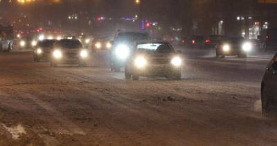 Москвичей предупредили о сильном снеге и ветре с ночи на пятницу