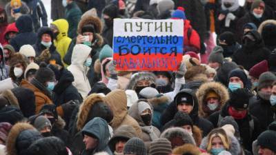 Отчисленные за протесты студенты в Астрахани подают в суд на вуз