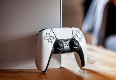 Контроллер DualSense от PlayStation 5 может получить аксессуар с дополнительными кнопками