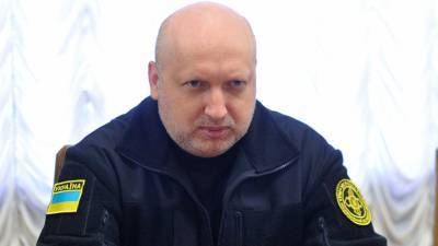Турчинов похвалил Зеленского за зачистку оппозиционных телеканалов на Украине