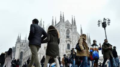В Италии за сутки выявили почти 13 тысяч случаев коронавируса