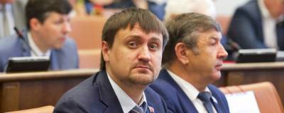 В Красноярске задержали депутата Заксобрания, подозреваемого в передаче взятки