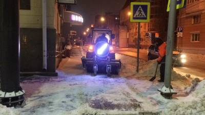 Воронеж ночью чистили от снега 268 единиц техники