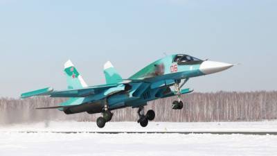 Летчики ЦВО на Су-34 уничтожили замаскированный штаб "противника"