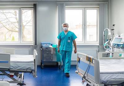 В Москве еще на 4,7 тысячи сократят число больничных коек для пациентов с COVID-19