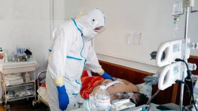 На Украине выявили 5039 случаев коронавируса за сутки