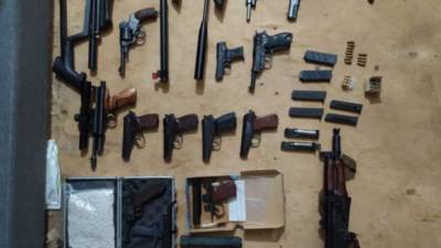 В Подмосковье полиция, разбирая семейный конфликт, нашла коллекцию оружия