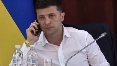 Зеленский провел телефонный разговор с президентом Греции