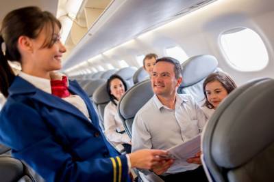 Российская стюардесса рассказала, какая деталь влияет на пассажиров во время полета