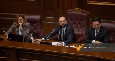 "Вроде начали хорошо, давайте не будем": Мирзоян осадил Алена Симоняна в парламенте