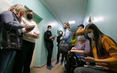 В Киеве за сутки 335 новых больных COVID-19