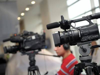 В Раде предлагают остановить аккредитацию журналистов телеканалов “112 Украина“, “NewsOne” и “ZIK”