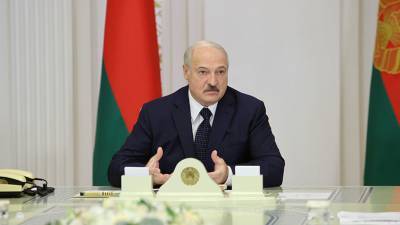 Лукашенко заявил, что для России смертельно опасно потерять Белоруссию