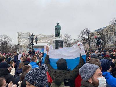 МВД: После протестов в поддержку Навального возбудили 90 уголовных дел