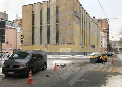 Два человека пострадали в ДТП на 3-й Тверской-Ямской улице