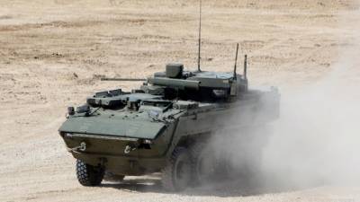 На базе "Бумеранга" могут появиться БТР нового поколения и колесный танк