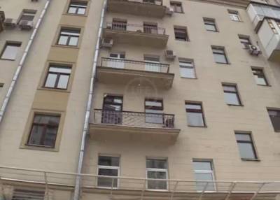Мужчина выпал из окна квартиры актрисы Татьяны Яковенко