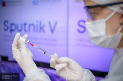 Журналист из США рассказал о реальном опыте вакцинации «Спутником V»
