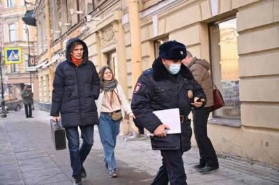 Рэперу Гнойному сократили срок ареста до одних суток за хулиганство