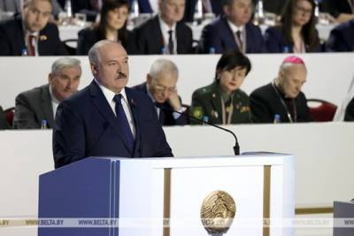 Александр Александр Лукашенко - Лукашенко пообещал вынести проект новой Конституции Белоруссии на референдум - interaffairs.ru - Белоруссия
