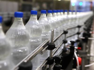 Производители питьевой воды начали массово менять этикетки nbsp