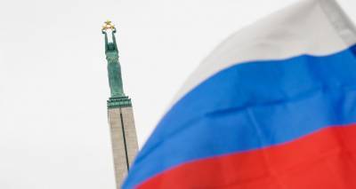 "Медведь может выйти и дать сдачи": как России защитить русских в Прибалтике