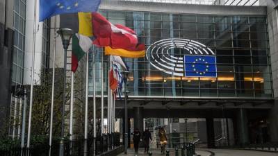 Европарламент призвал Украину закрыть сайт "Миротворец"