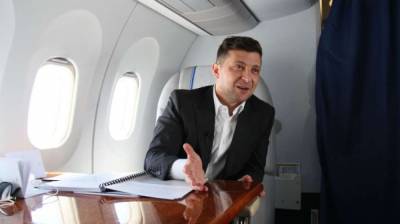 Украинцы заплатили за авиаперелеты Зеленского более 20 миллионов