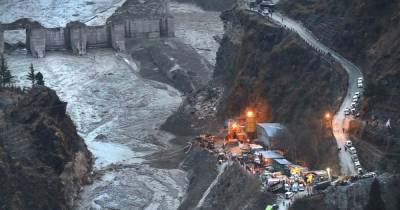 В Гималаях сошел ледник: обнаружили тела 36 погибших, более 170 человек до сих пор ищут
