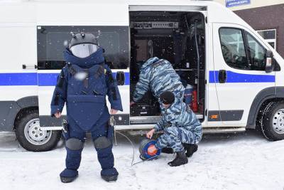 В Рыбинске из-за забытого пакета эвакуировали школу