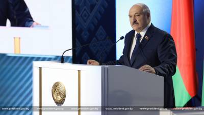 «Не учите жить, помогите материально». Лукашенко просит ЕС и ВОЗ помочь в борьбе с COVID-19