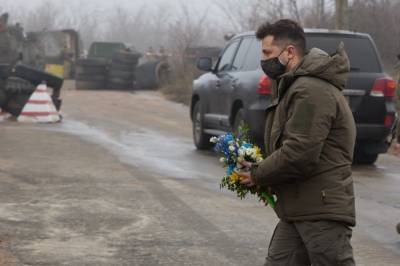 Зеленский о гибели украинского воина возле Зайцево: враг продолжает вероломные действия