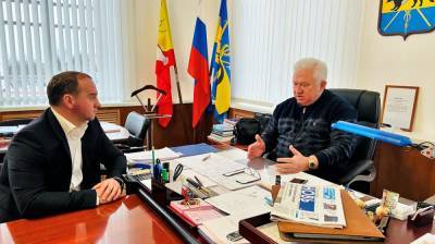 Депутат облдумы обсудил с главой воронежского райцентра мусорные площадки
