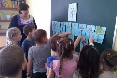 Ельчанка борется за звание лучшего "Воспитателя года России"